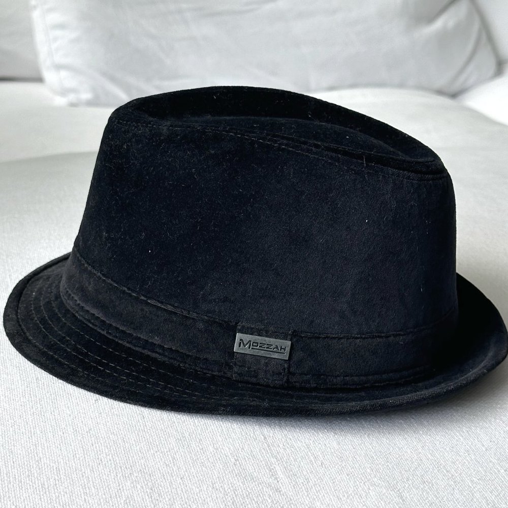 Luxe Vibes: Something Special Velvet Hat (S/M)
